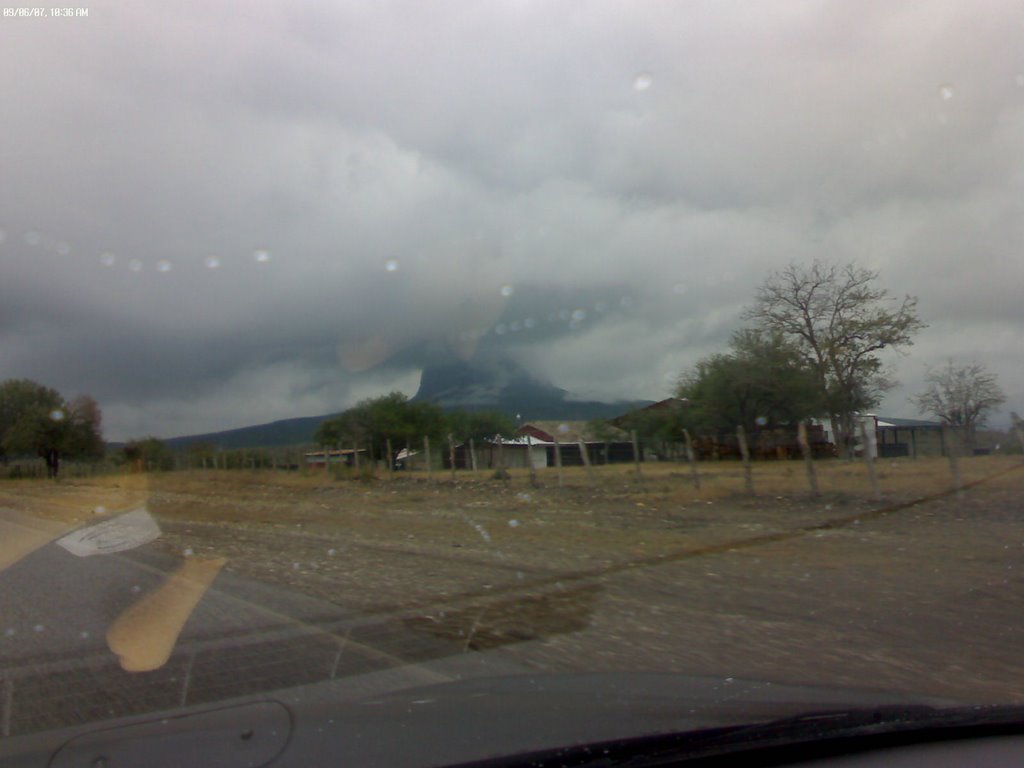 Cerro del Bernal by chavezc