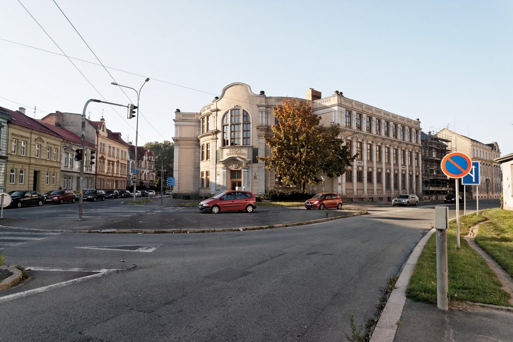 Opava - Těšínská - View NW on Slezské gymnázium by txllxt