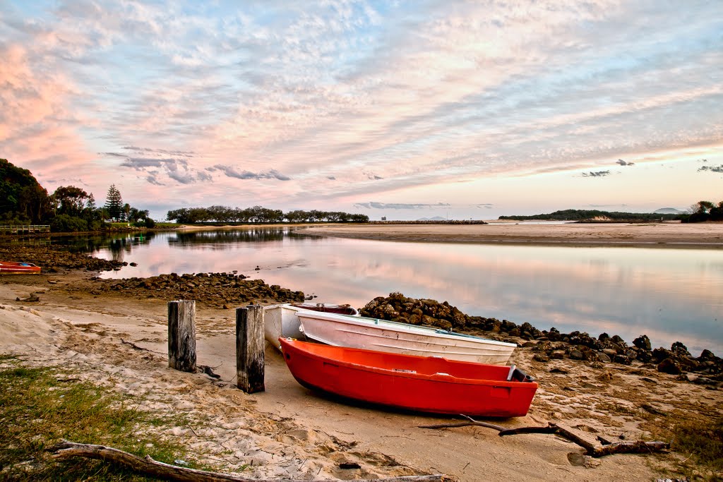 Nambucca Heads at sunset by paul sikora