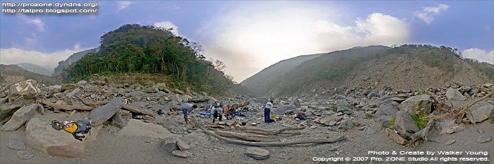 魯凱族史蹟孤巴察峨岩雕探勘 by Walker Young