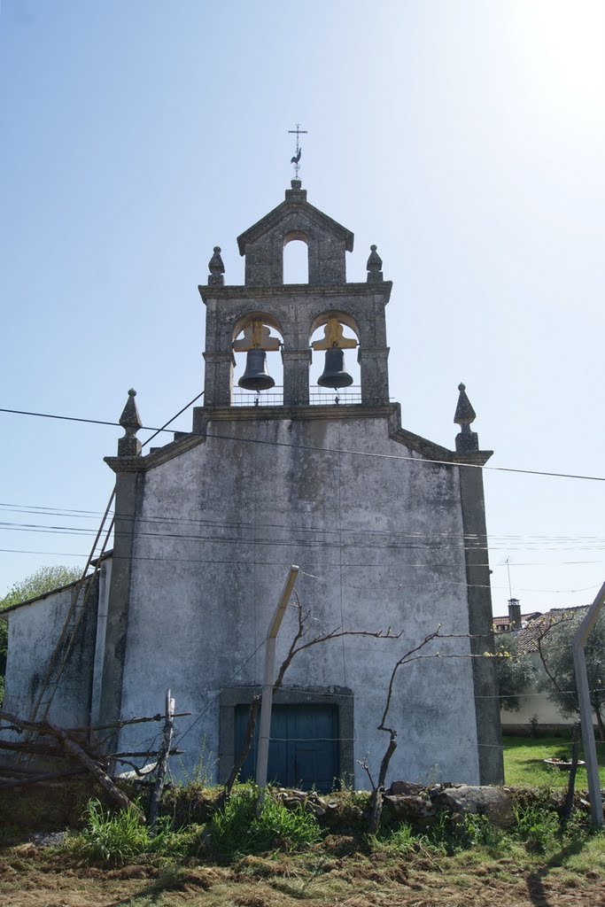 BAGUEIXE - Bagueixe - IGREJA DE S. SEBASTIÃO by LUÍS A. D. LIBERAL