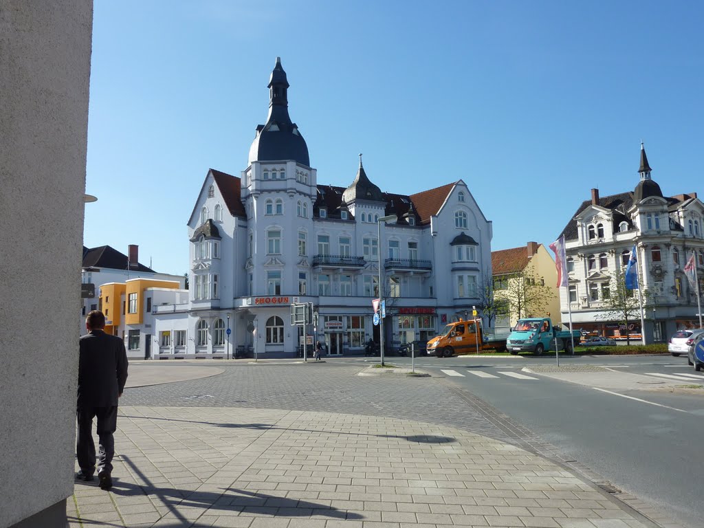 Am Bahnhof by Reinhnke-Fuchs