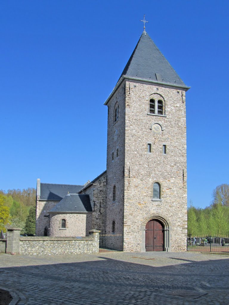 Kerk Sint Pietersbanden by FrClaesen