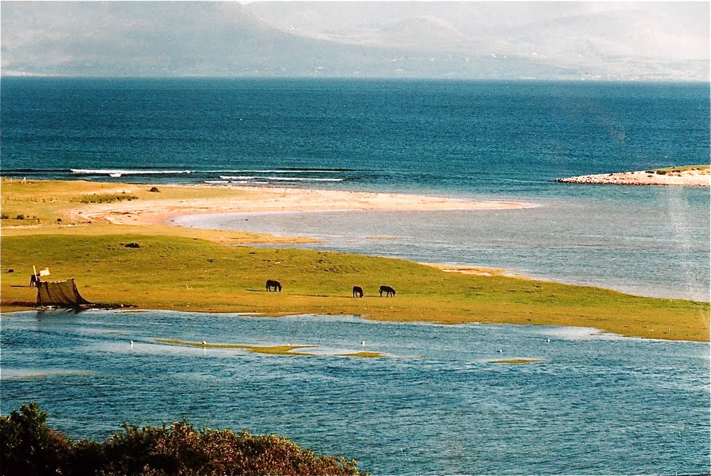 Irlande, near carrowteige, co. Mayo . by pous jacques