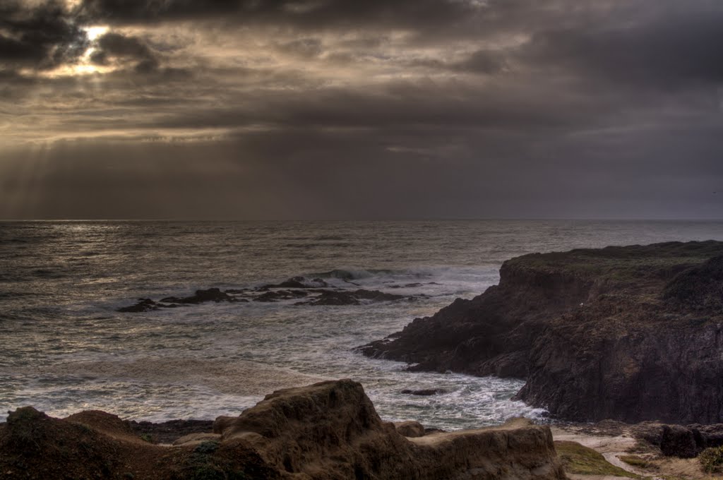 Mendocino sunset by stargazerherman