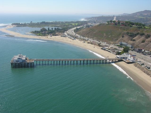 Malibu pier from my paraglider by malibupara