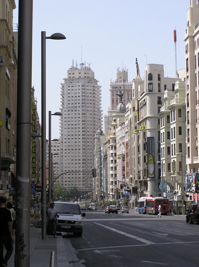 Gran Via by Franciscovies