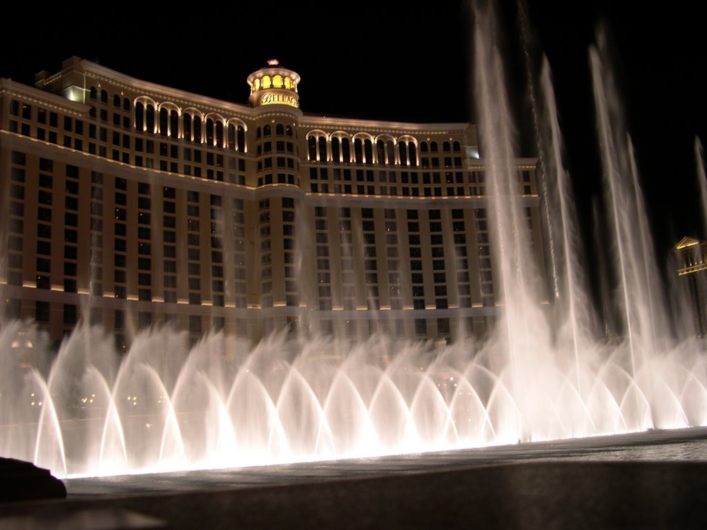 Bellagio's Fountain 3 by VEM