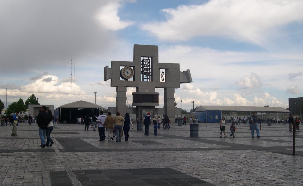 Ciudad de México - Basílica de Guadalupe by Nicola e Pina Messico 2004