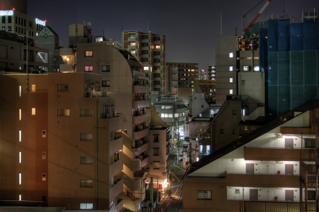 Looking east through Ebisu 1-chome (426) by www.tokyoform.com