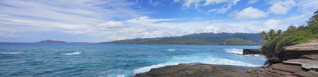 Panoramic shot of the south side of Oahu by howzitboy