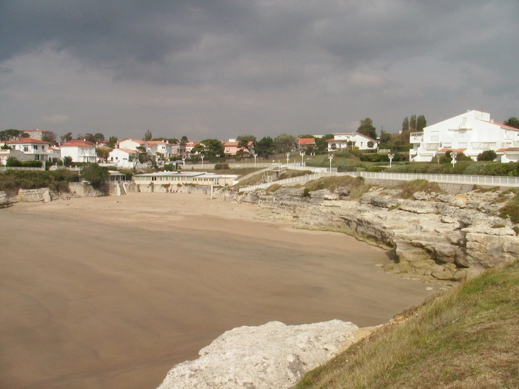 PLAGE LE CHAY by Al Nolliev