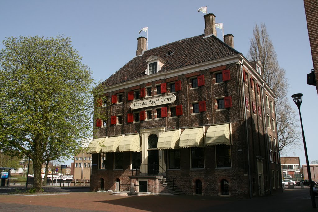 Uitbaterij Nieuwstraat, Zwolle. by Carl030nl