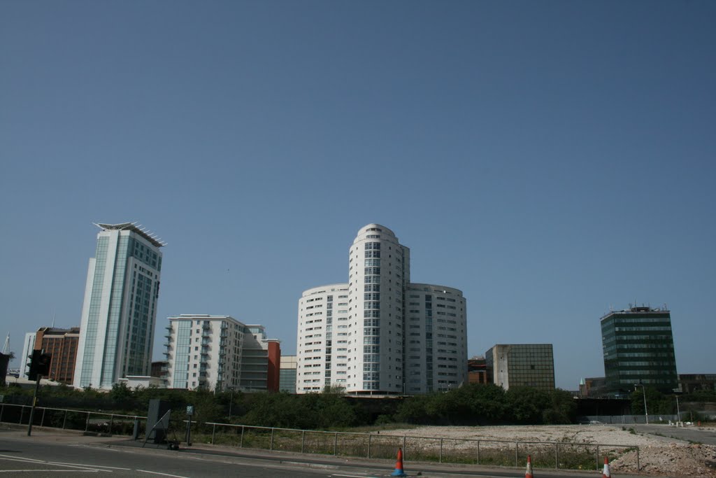 Cardiff Skyline by Vikram G Aarella