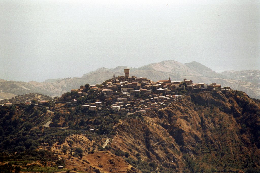 San Lorenzo, vista di Santa Maria by Spinella Paul