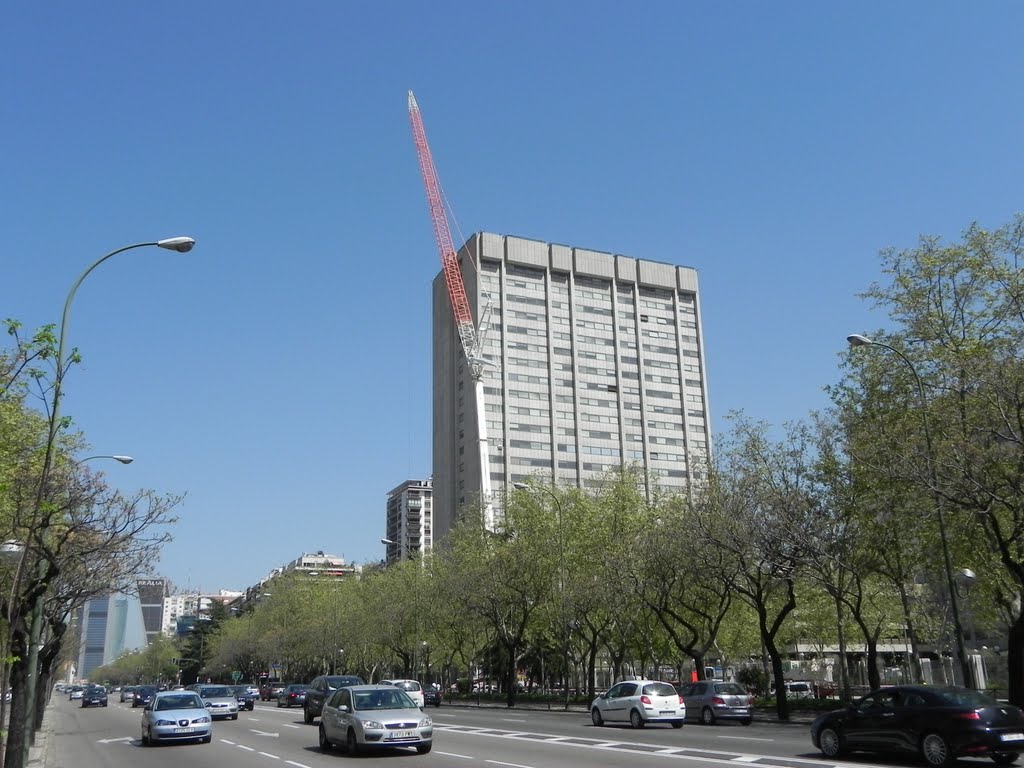 La Grua y Hacienda ,Pº de la Castellana,Madrid .(Estepa 32) by Estepa32