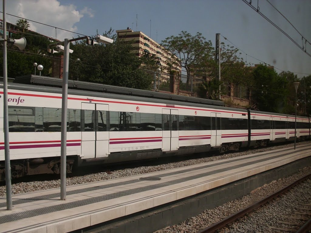 Estaciò de Rodalies del Hospitalet del Llobregat by F.X.Bellmunt