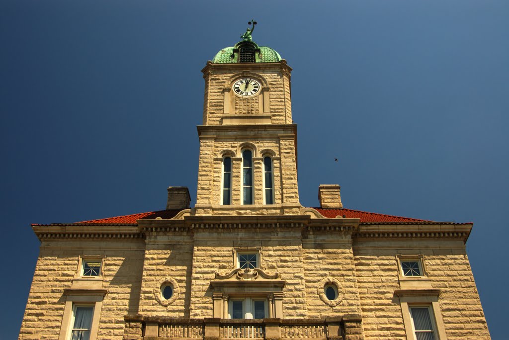 Rockingham County Courthouse by rubble