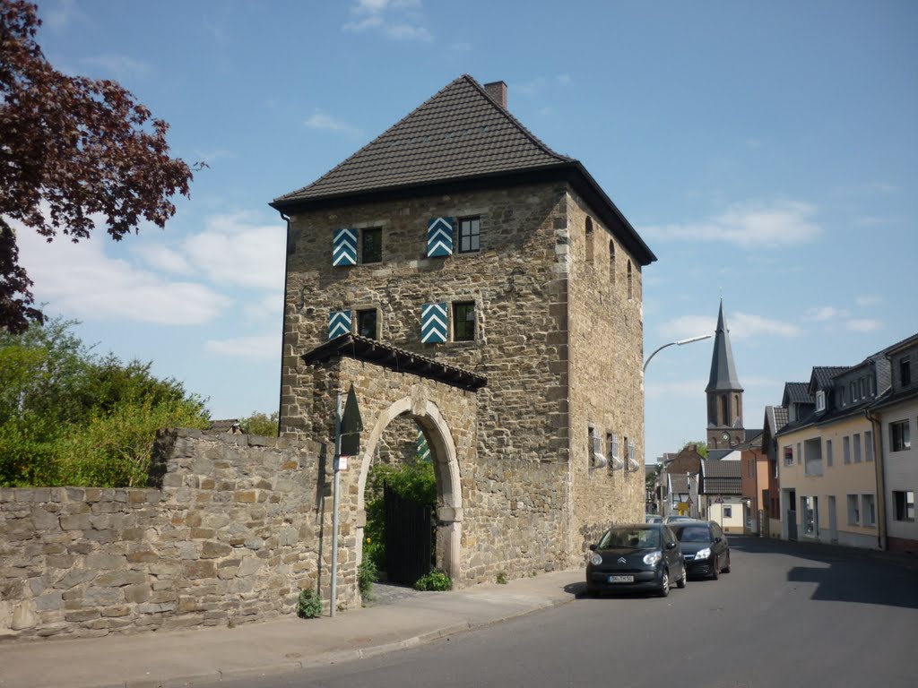 Turmhaus, Bonn-Friesdorf, 04.2011 by D. Menjoulet