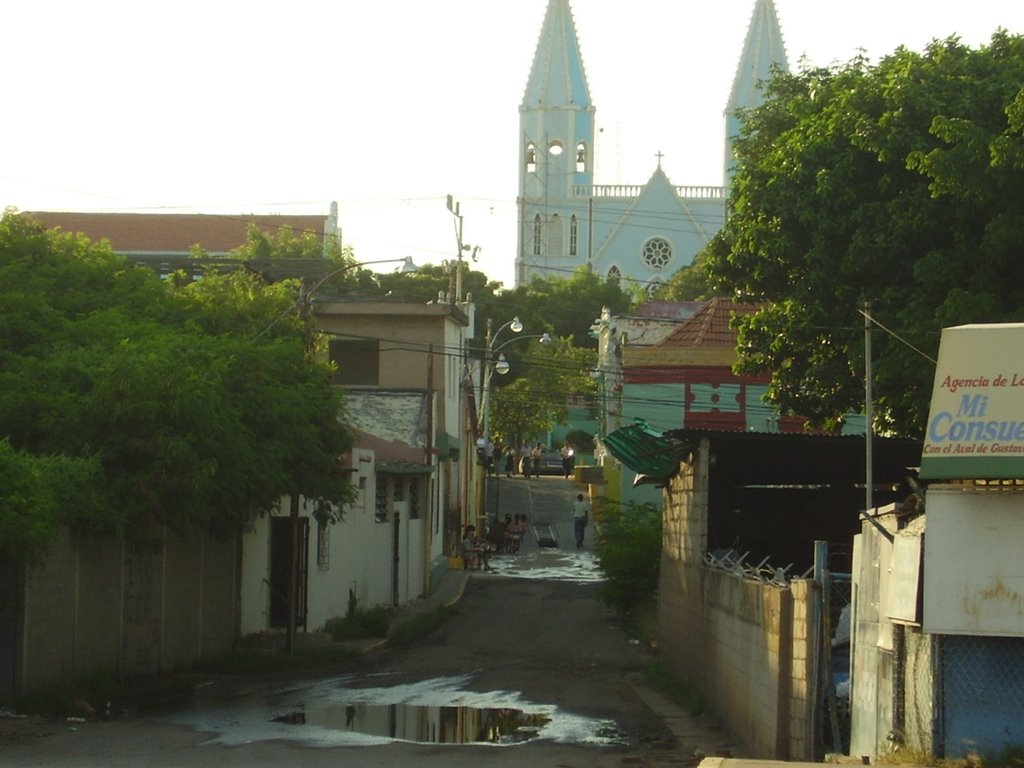 Desde la Avenida El Milagro hacia Santa Lucía_ by fab_zac