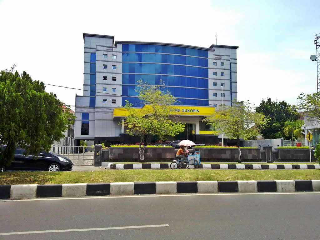 Kantor Cabang Bank Bukopin Banda Aceh by Deppie