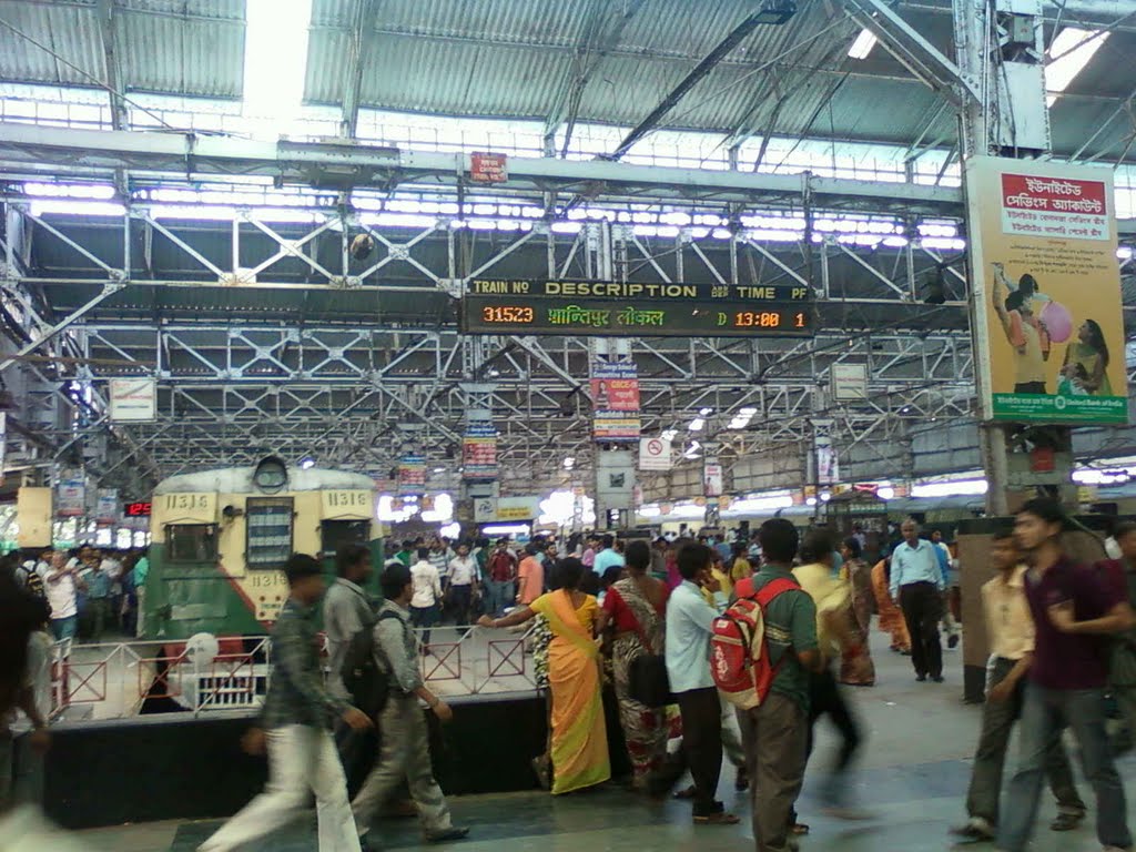 Sealdah Railway Station by Md Boktiar Rahaman