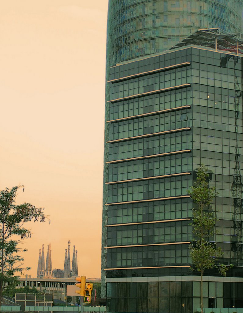 El Parc i la Llacuna del Poblenou, Barcelona, Spain by ULISES888