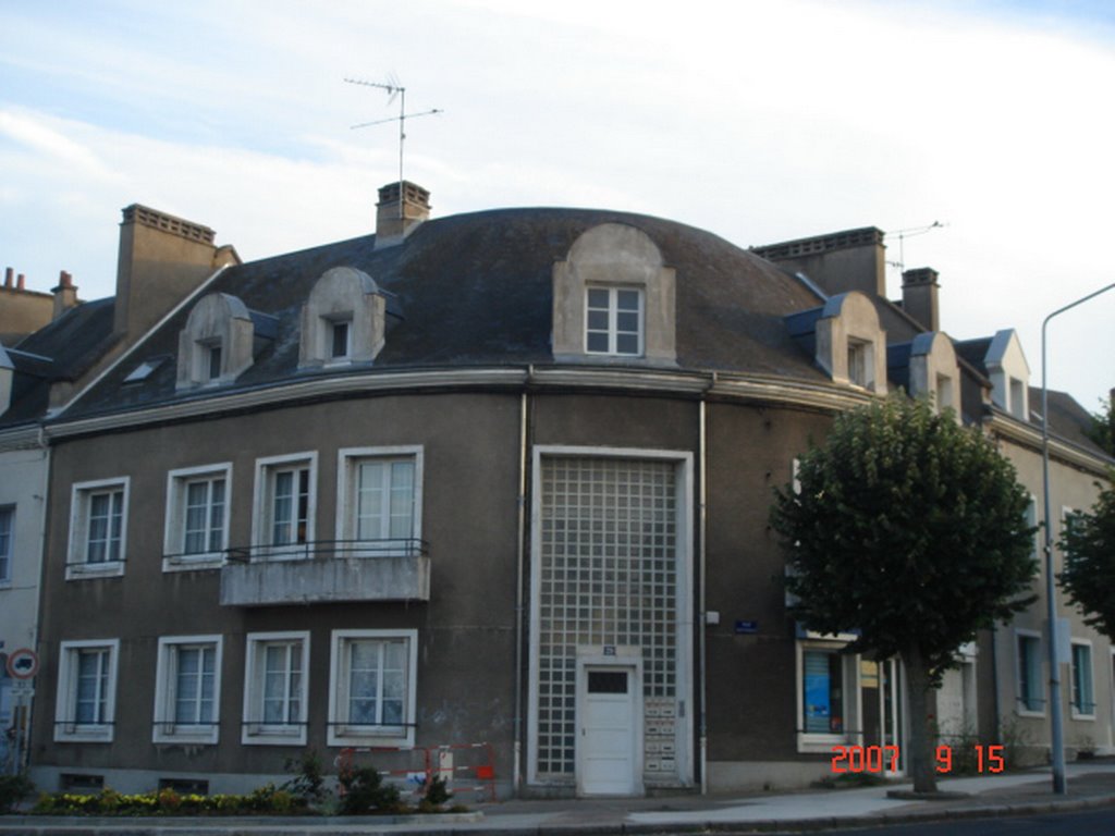 45190 Beaugency, France by ironhorse