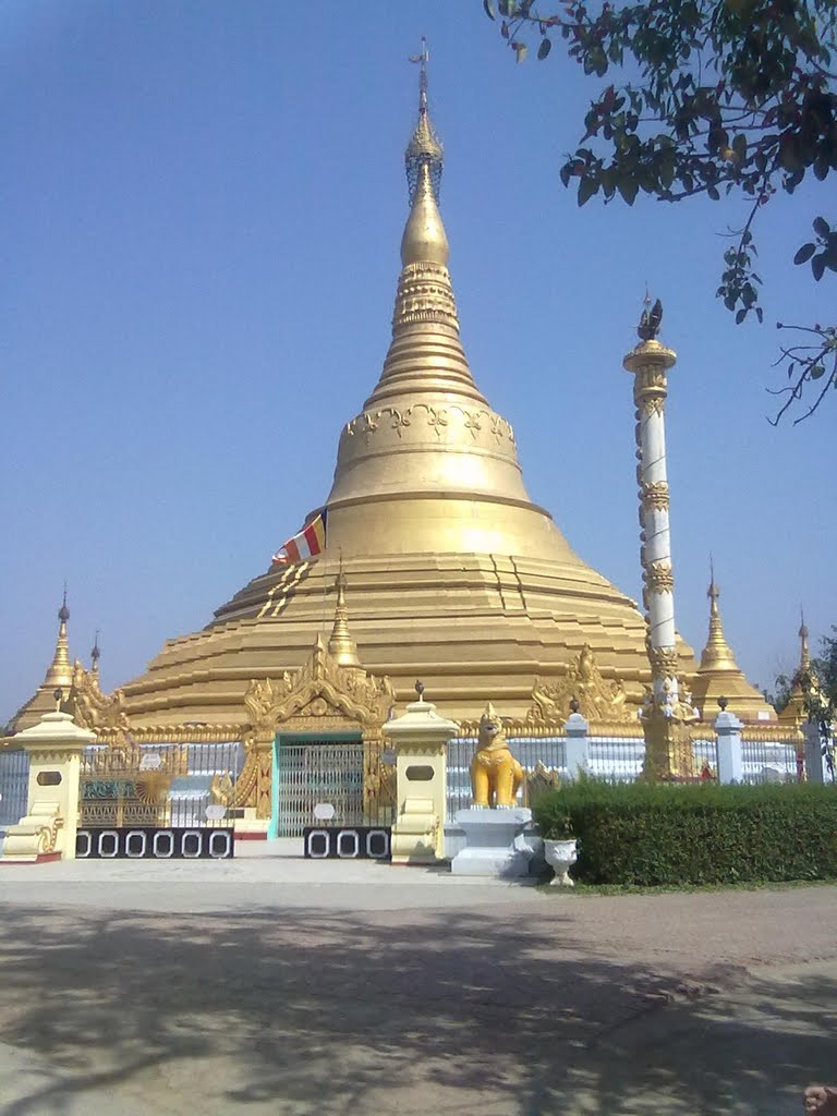 Temple built by Myanmar. by rksh.tripathi