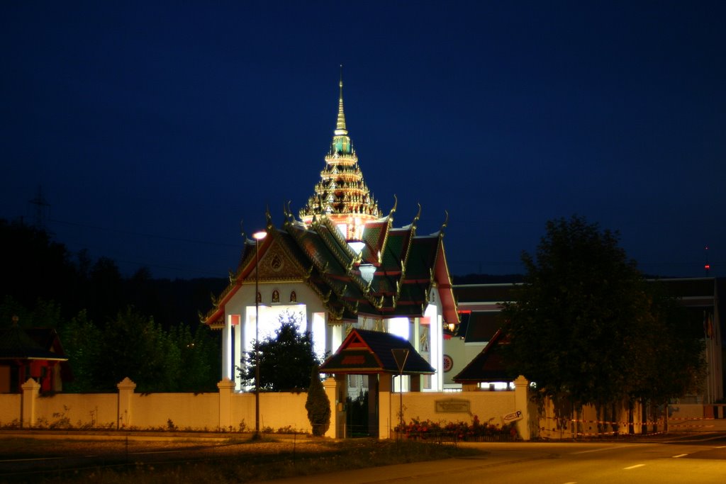 Bhudda Tempel by Georg Auster