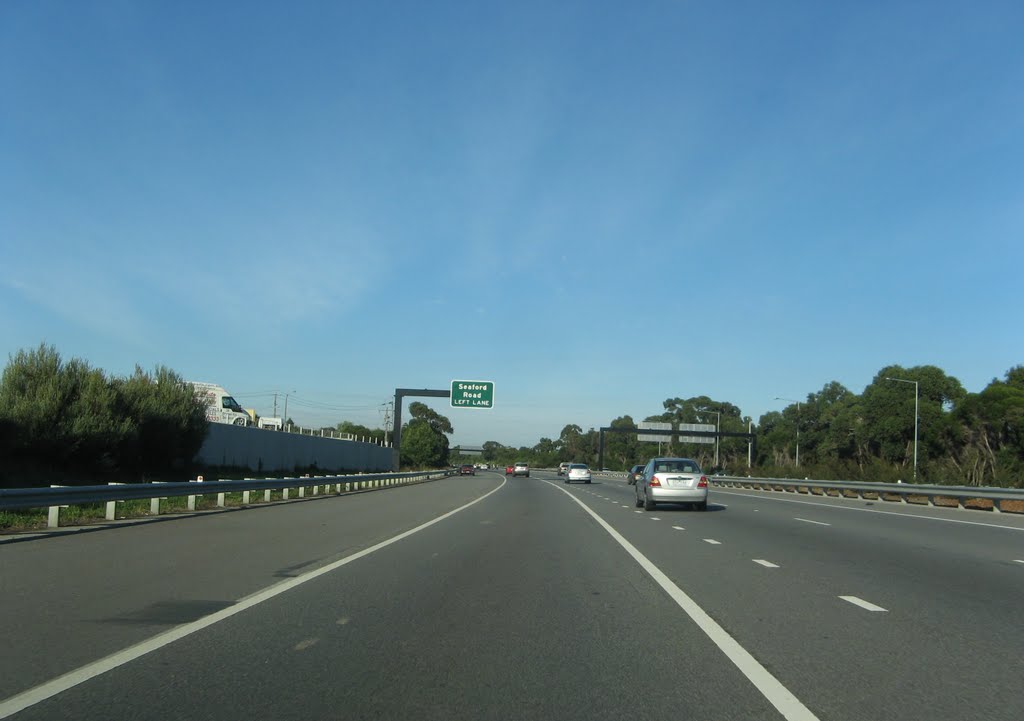 Frankston Freeway, Seaford Road turnoff by Andie22