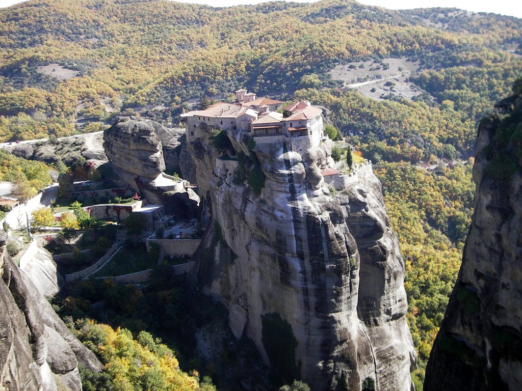 Monastery of Meteora by pyrate