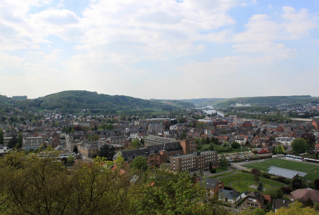 Vue sur Andenne et la vallée de la meuse by Jean-Pierre Hussin