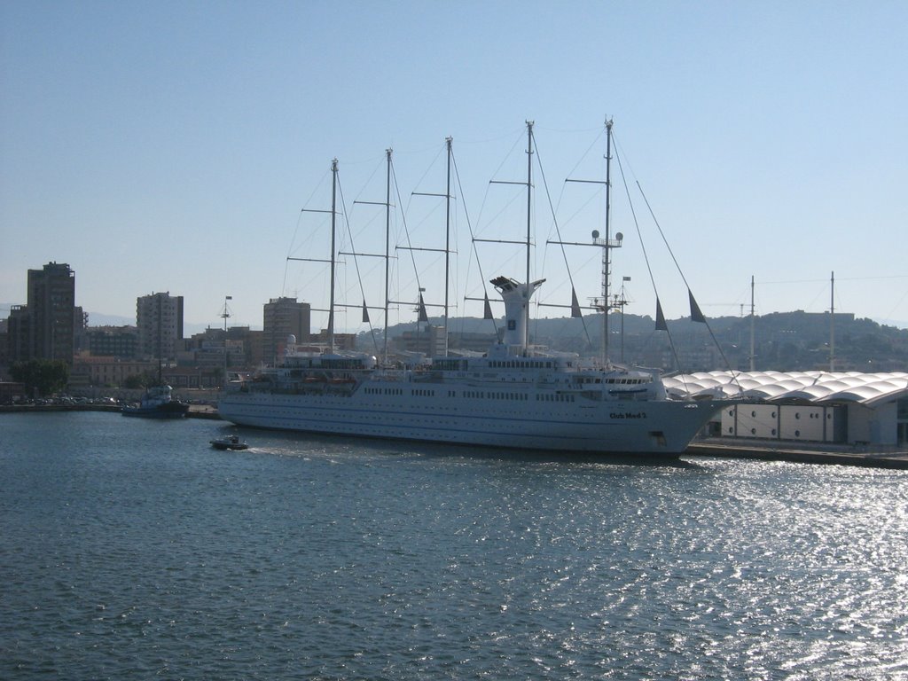 In portul Cagliari,Sardegna(Italy) by Veronica Toma