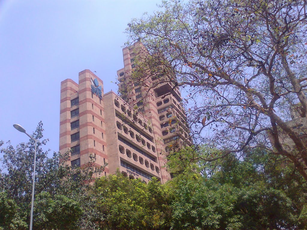 Jawahar Vyapar Bhawan, New Delhi by suchitaxaxa