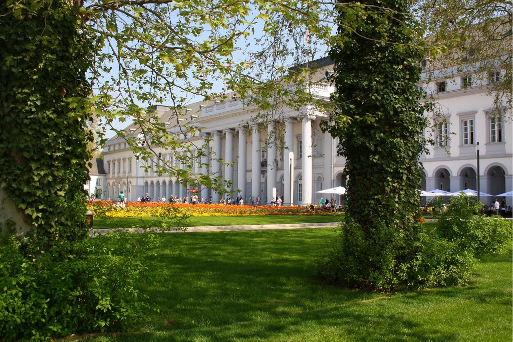 Schloss in Koblenz by Hermann-Josef Ammel