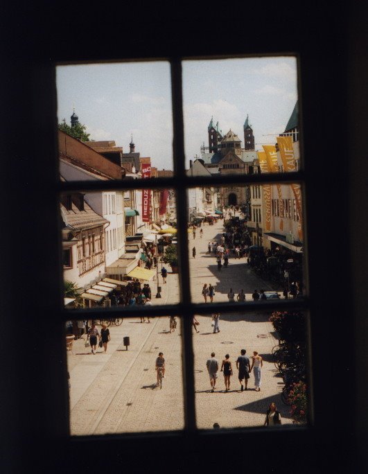 Maximilianstraße und Dom aus Altpörtelfenster by Thomas Kögler