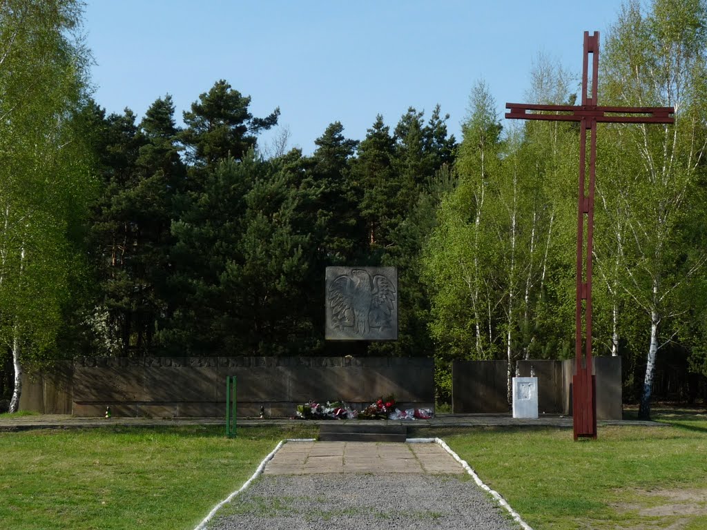 Żołnierzom II Armii Wojska Polskiego by pawelbochenski