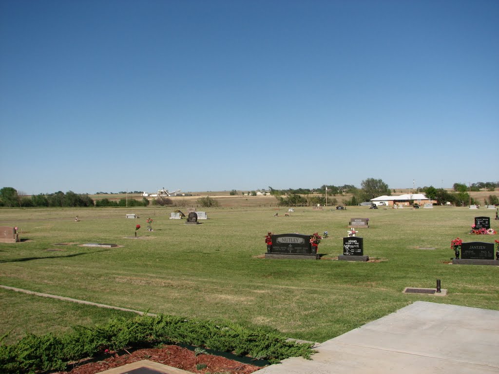 Fairlawn Cemetery, Elk City, OK by robawalker