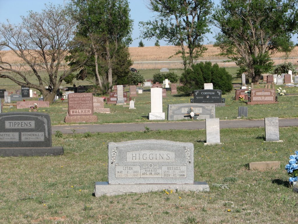 Red Hill Cemetery, Hammon, OK by robawalker