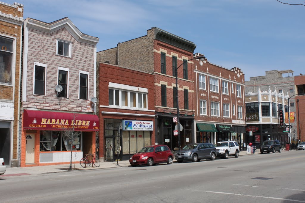 Street View In Noble Square Chicago by keithyearman