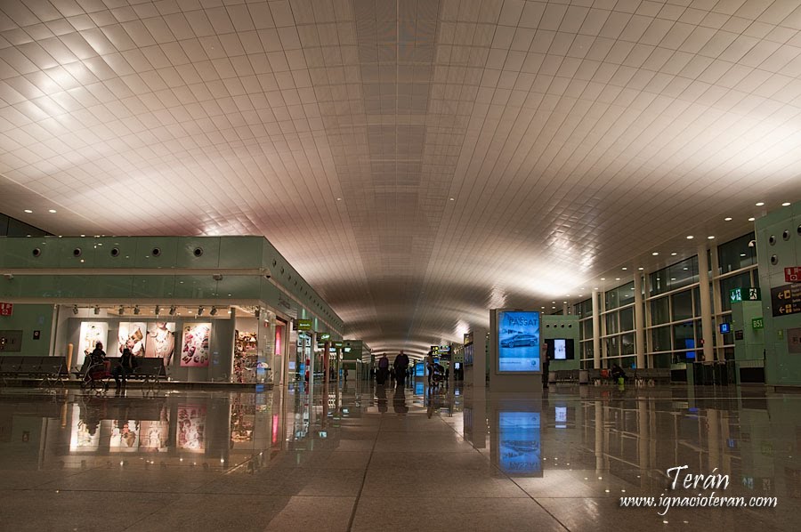 Aeropuerto El Prat by Jose Ignacio Teran