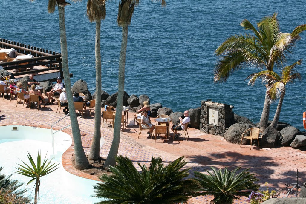 A Nice beach cafe, Tenerife (Enlarge!) by Markus Nikkilä Photoshooter86