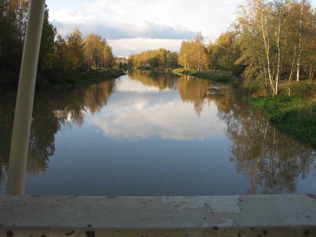 Fall impression 2007 - River Vantaa by Jens Köchel