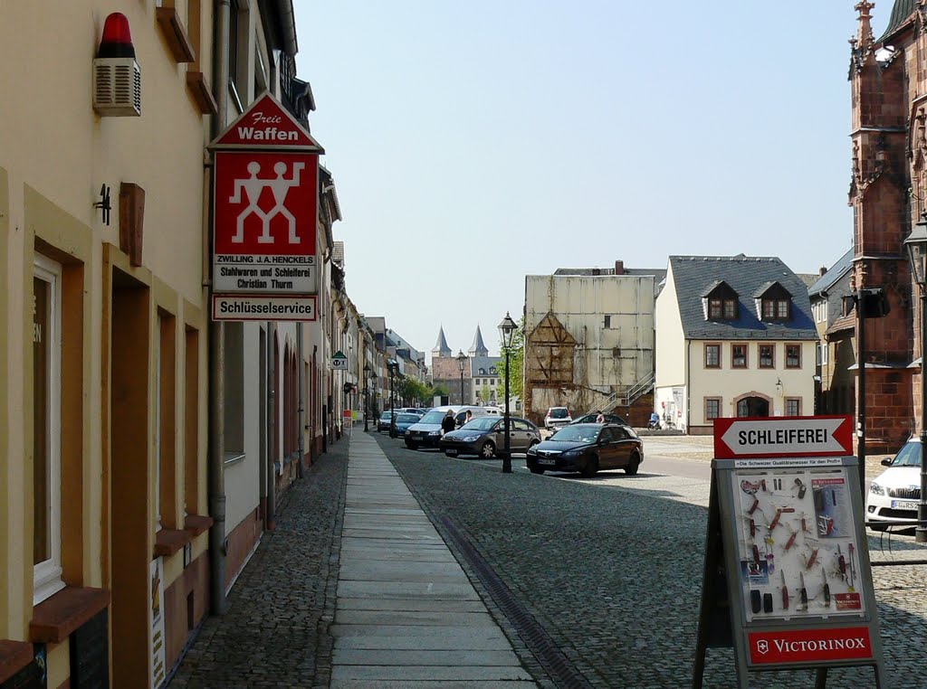 Rochlitz - Blick von der Kunigundenstr. zur Hauptstrasse und die beiden "Jupen" des Schlosses by Thomas Eichler