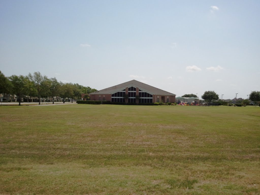 Grace Fellowship United Methodist by Doktor Colossus