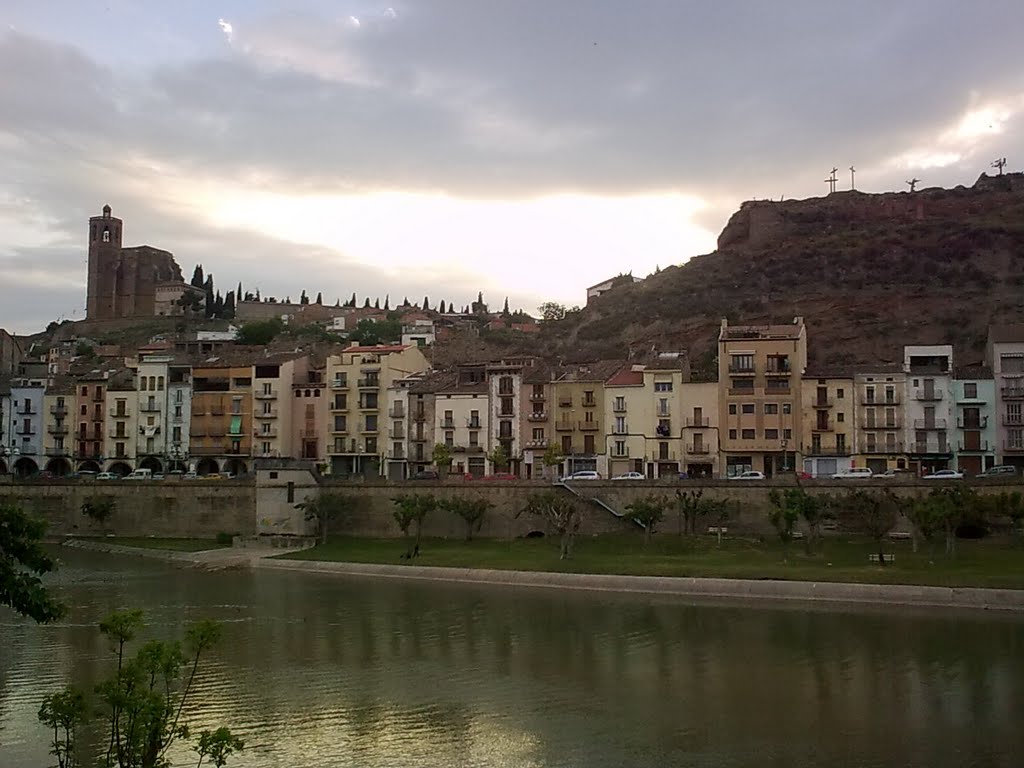 Vista parcial de Balaguer by jose antonio navarro