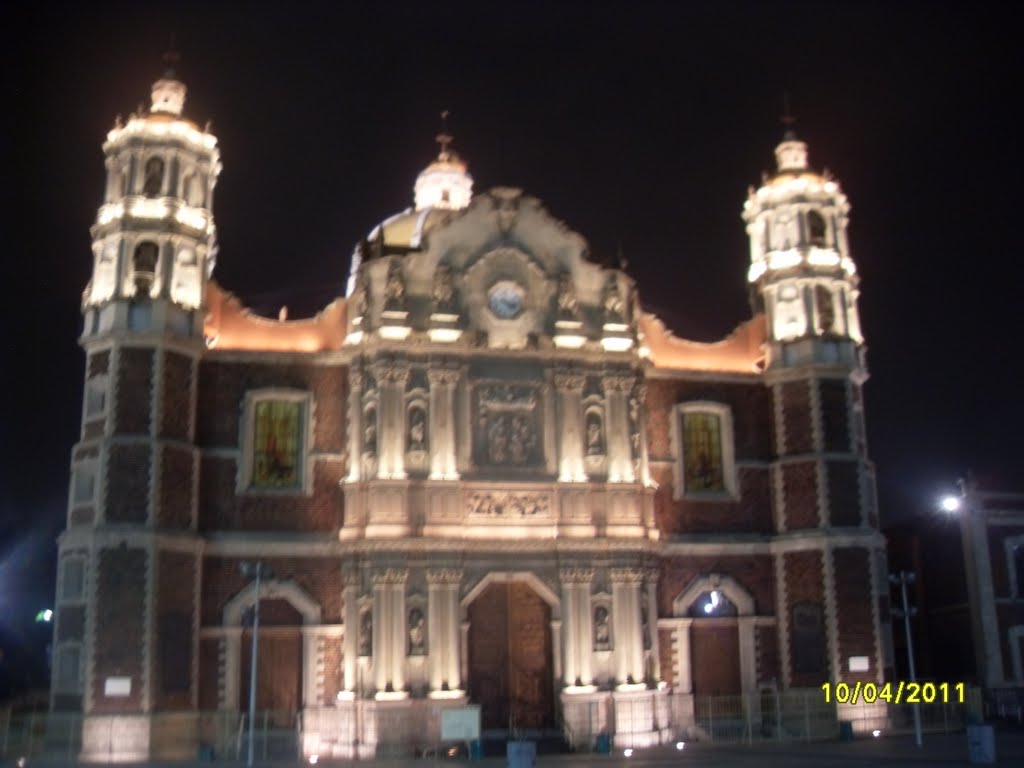 Antigua basilica de guadalupe, df by Fernando Esparza de Luna