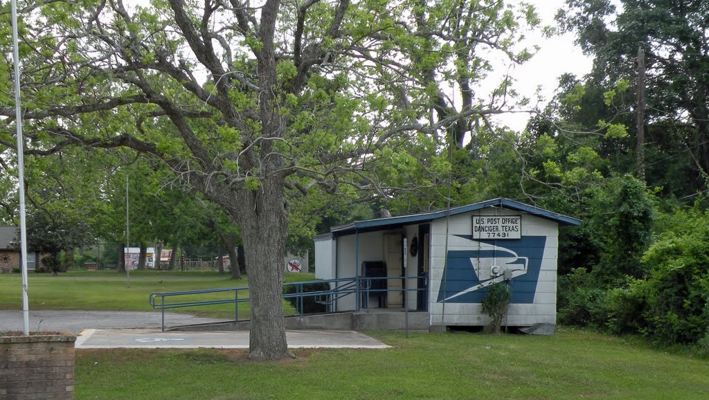 Danciger Texas Post Office by J.Weissman