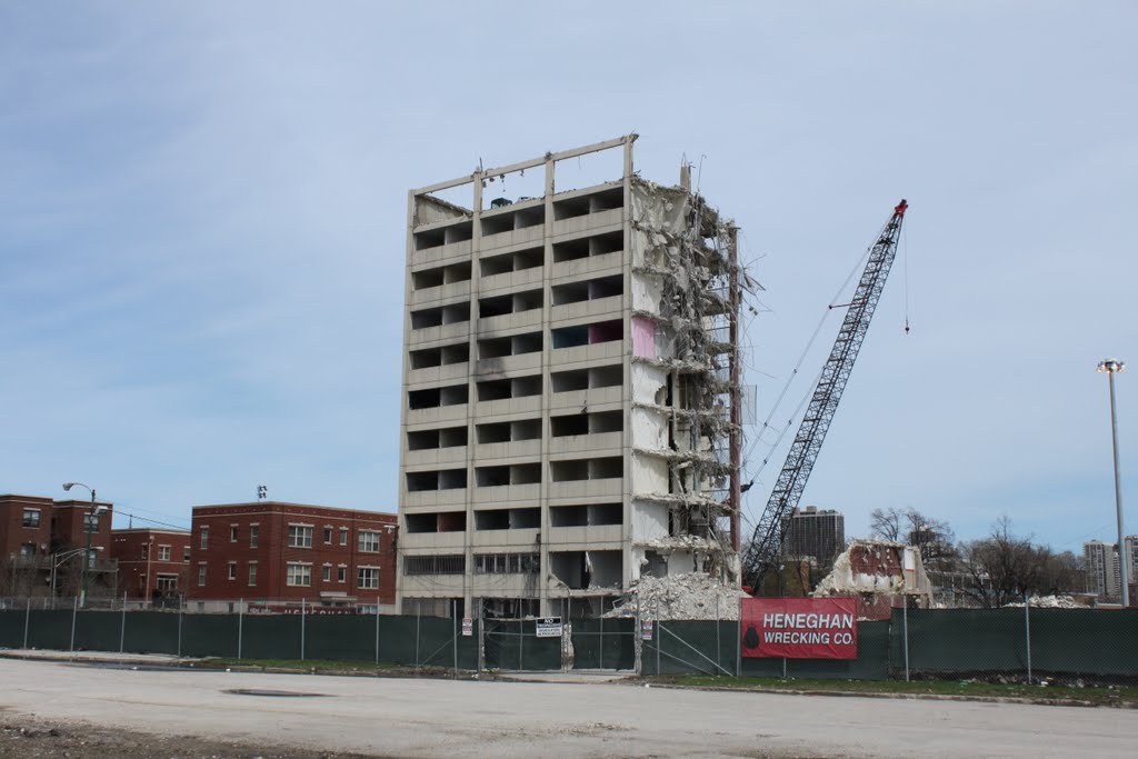 Demolishing Building North Halsted St by keithyearman